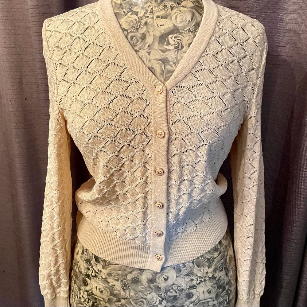 ST. JOHN by Marie Gray cream cardigan size Small